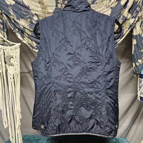 3/$25  Tweeds Navy Full Zip Vest with Leather Trim size Medium - Picture 6 of 12